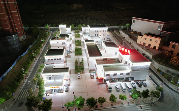 楼体亮化设计趋势:LED技术在城市夜景中的应用创新